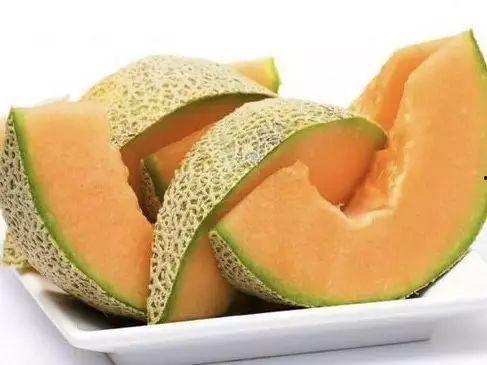 吃网红绿瓜哈密瓜,夏日消暑新宠，口感与颜值并存